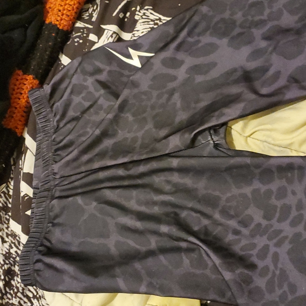 Animal print leggings